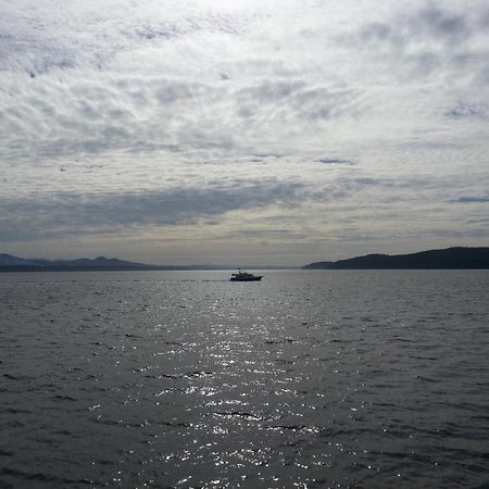 Orca Lodge Sointula Екстериор снимка