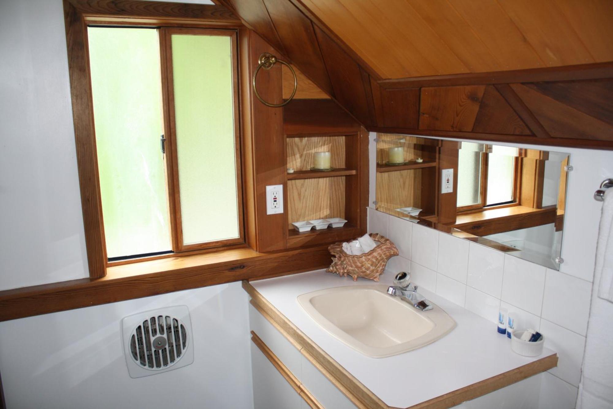 Orca Lodge Sointula Стая снимка