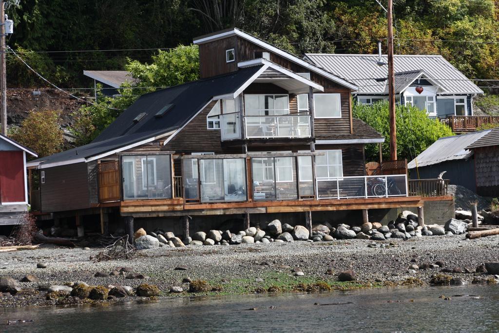 Orca Lodge Sointula Екстериор снимка