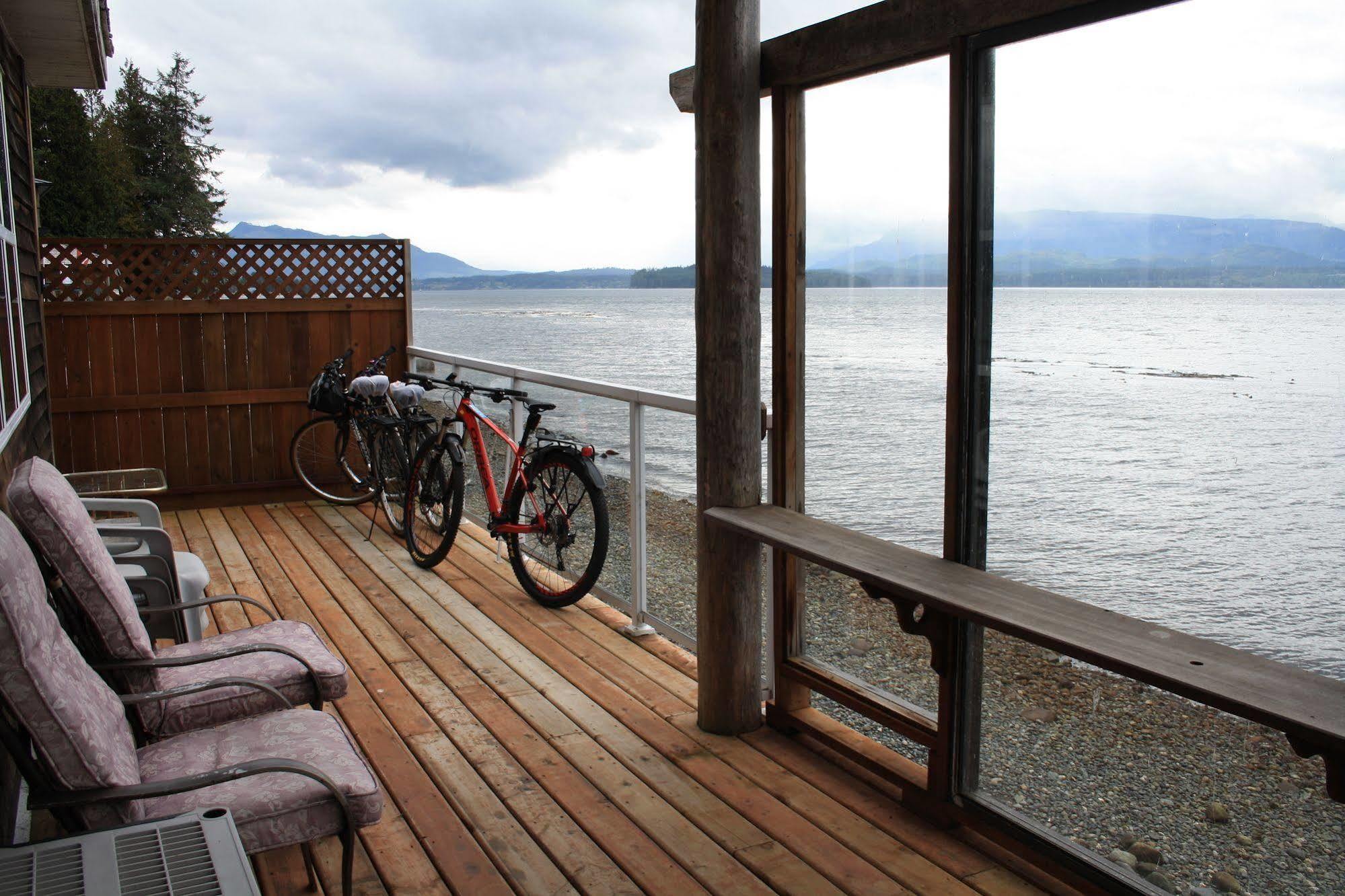 Orca Lodge Sointula Екстериор снимка